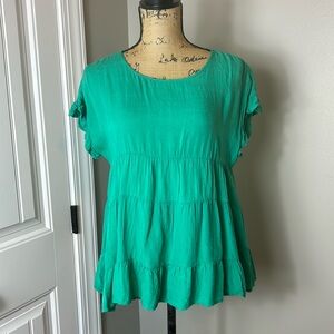 Andree by Unit green top size small